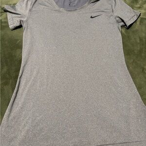 Nike Women's Light Gray Short Sleeve Tee